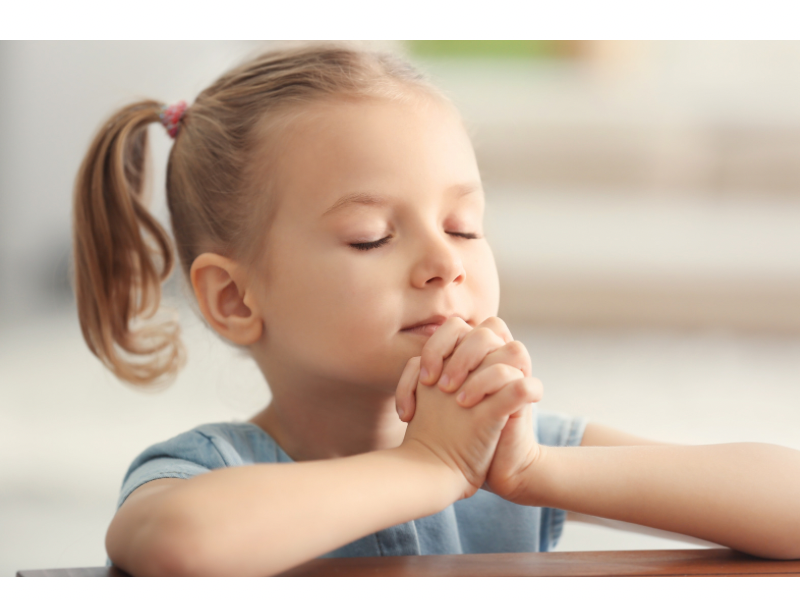 A girl child praying short prayers